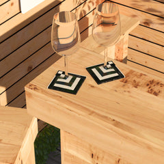 Compact Rustic Wooden Pallet Garden Bar & Pub Shed